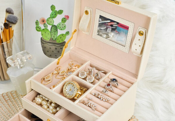 Jewelry box/case - beige - Image 8